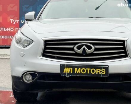 Инфинити FX 37, объемом двигателя 0 л и пробегом 164 тыс. км за 13900 $, фото 12 на Automoto.ua