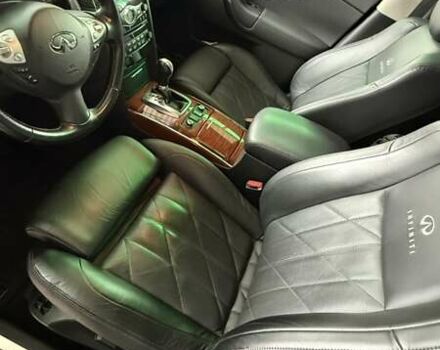 Серый Инфинити FX 37, объемом двигателя 3.7 л и пробегом 50 тыс. км за 25800 $, фото 14 на Automoto.ua