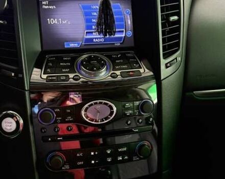 Серый Инфинити FX 37, объемом двигателя 3.7 л и пробегом 50 тыс. км за 25800 $, фото 19 на Automoto.ua