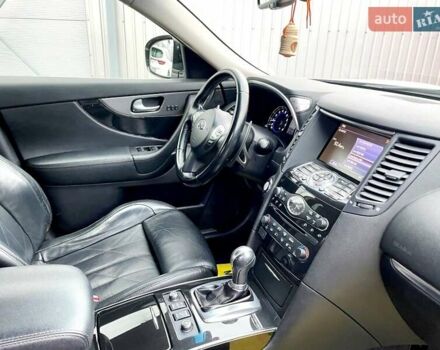 Серый Инфинити FX 37, объемом двигателя 3.7 л и пробегом 164 тыс. км за 13900 $, фото 40 на Automoto.ua