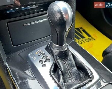 Серый Инфинити FX 37, объемом двигателя 3.7 л и пробегом 164 тыс. км за 13900 $, фото 59 на Automoto.ua