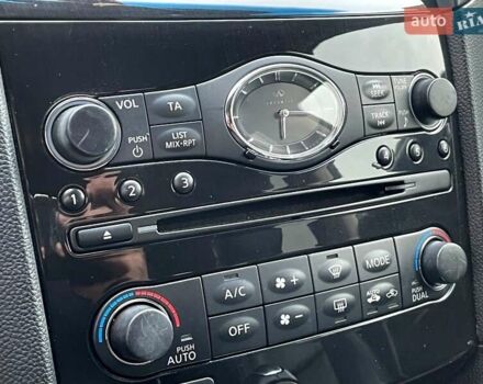 Серый Инфинити FX 37, объемом двигателя 3.7 л и пробегом 164 тыс. км за 13900 $, фото 58 на Automoto.ua