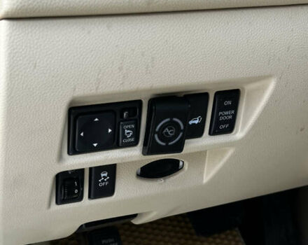 Серый Инфинити FX 37, объемом двигателя 3.7 л и пробегом 220 тыс. км за 12900 $, фото 8 на Automoto.ua