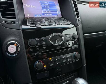 Синий Инфинити FX 37, объемом двигателя 3.7 л и пробегом 41 тыс. км за 30990 $, фото 28 на Automoto.ua