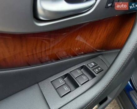 Синий Инфинити FX 37, объемом двигателя 3.7 л и пробегом 41 тыс. км за 30990 $, фото 16 на Automoto.ua