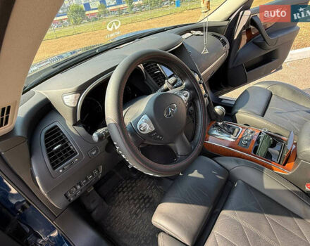 Синий Инфинити FX 37, объемом двигателя 3.7 л и пробегом 41 тыс. км за 33500 $, фото 5 на Automoto.ua