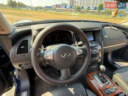 Инфинити FX 37 2012 в Киеве на Automoto.ua Синий Инфинити FX 37, объемом двигателя 3.7 л и пробегом 41 тыс. км за 33500 $, фото 1 на Automoto.ua