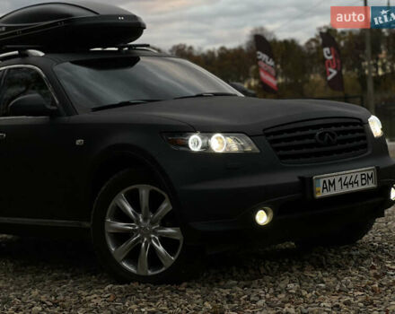 Черный Инфинити FX 45, объемом двигателя 4.5 л и пробегом 293 тыс. км за 15000 $, фото 5 на Automoto.ua