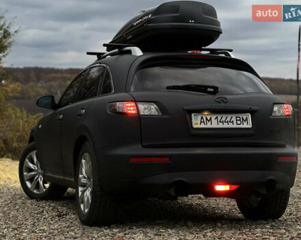 Черный Инфинити FX 45, объемом двигателя 4.5 л и пробегом 293 тыс. км за 15000 $, фото 17 на Automoto.ua