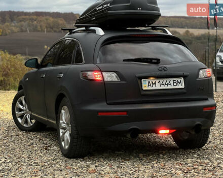 Черный Инфинити FX 45, объемом двигателя 4.5 л и пробегом 293 тыс. км за 15000 $, фото 16 на Automoto.ua