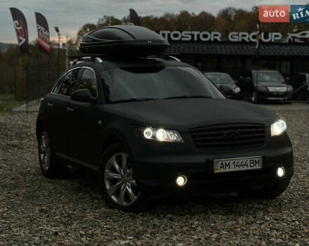 Черный Инфинити FX 45, объемом двигателя 4.5 л и пробегом 293 тыс. км за 15000 $, фото 6 на Automoto.ua