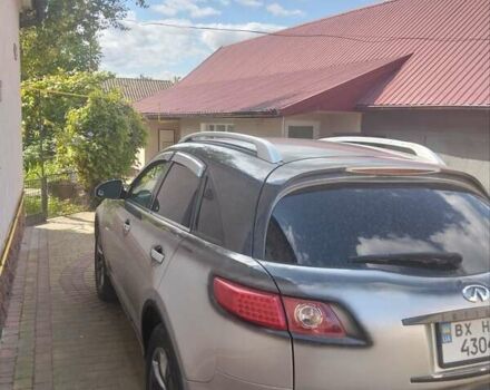 Сірий Інфініті FX 45, об'ємом двигуна 4.5 л та пробігом 300 тис. км за 7500 $, фото 2 на Automoto.ua