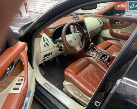 Черный Инфинити ФХ 50, объемом двигателя 5 л и пробегом 120 тыс. км за 12999 $, фото 8 на Automoto.ua