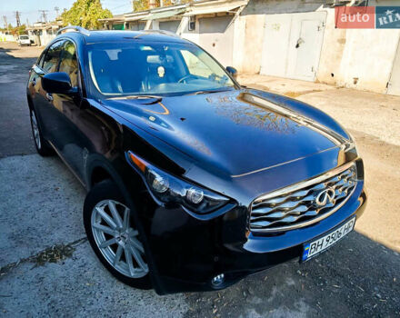 Черный Инфинити ФХ 50, объемом двигателя 5 л и пробегом 207 тыс. км за 11500 $, фото 24 на Automoto.ua