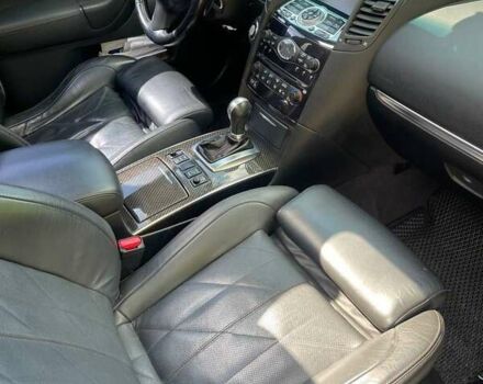 Черный Инфинити ФХ 50, объемом двигателя 5.03 л и пробегом 240 тыс. км за 13333 $, фото 4 на Automoto.ua