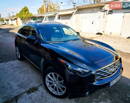 Черный Инфинити ФХ 50, объемом двигателя 5 л и пробегом 207 тыс. км за 11500 $, фото 10 на Automoto.ua