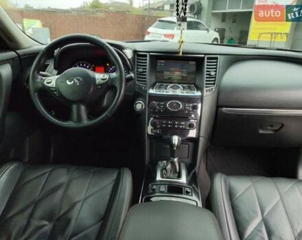 Черный Инфинити ФХ 50, объемом двигателя 5 л и пробегом 180 тыс. км за 13200 $, фото 17 на Automoto.ua