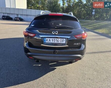 Черный Инфинити ФХ 50, объемом двигателя 5.03 л и пробегом 185 тыс. км за 15000 $, фото 3 на Automoto.ua