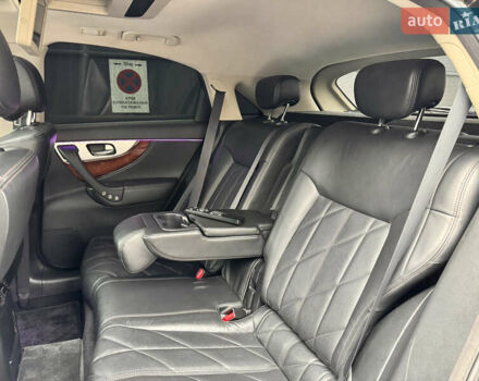 Инфинити ФХ 50 2010 в Киеве на Automoto.ua Черный Инфинити ФХ 50, объемом двигателя 5 л и пробегом 65 тыс. км за 19500 $, фото 17 на Automoto.ua