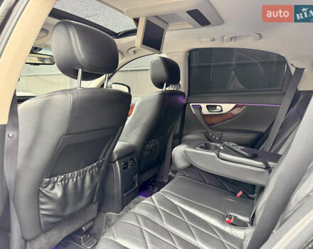 Инфинити ФХ 50 2010 в Киеве на Automoto.ua Черный Инфинити ФХ 50, объемом двигателя 5 л и пробегом 65 тыс. км за 19500 $, фото 16 на Automoto.ua