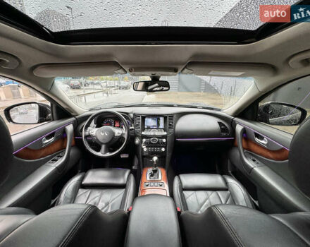 Инфинити ФХ 50 2010 в Киеве на Automoto.ua Черный Инфинити ФХ 50, объемом двигателя 5 л и пробегом 65 тыс. км за 19500 $, фото 21 на Automoto.ua