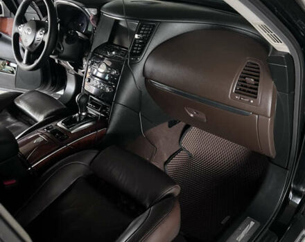 Чорний Інфініті ФХ 50, об'ємом двигуна 5.03 л та пробігом 194 тис. км за 15700 $, фото 7 на Automoto.ua