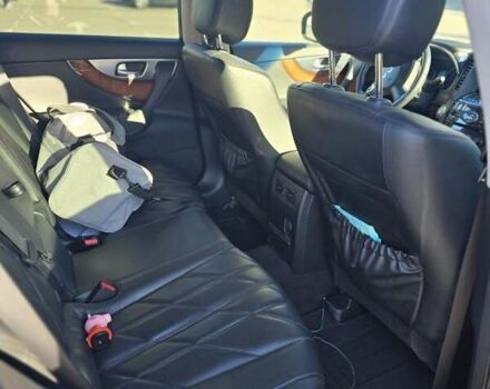 Черный Инфинити ФХ 50, объемом двигателя 5.03 л и пробегом 185 тыс. км за 15000 $, фото 8 на Automoto.ua