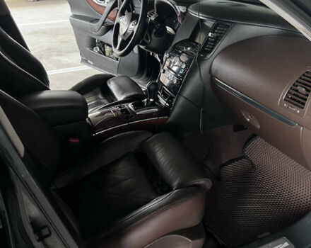 Чорний Інфініті ФХ 50, об'ємом двигуна 5.03 л та пробігом 194 тис. км за 15700 $, фото 10 на Automoto.ua