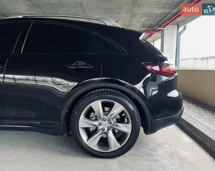 Чорний Інфініті ФХ 50, об'ємом двигуна 5.03 л та пробігом 194 тис. км за 15700 $, фото 3 на Automoto.ua