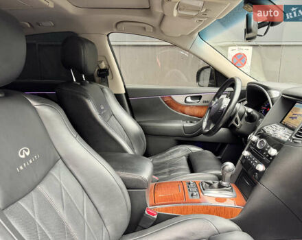 Инфинити ФХ 50 2010 в Киеве на Automoto.ua Черный Инфинити ФХ 50, объемом двигателя 5 л и пробегом 65 тыс. км за 19500 $, фото 36 на Automoto.ua