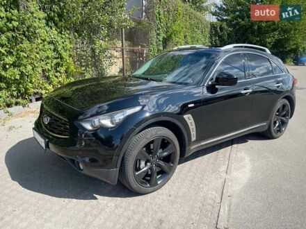 Черный Инфинити ФХ 50, объемом двигателя 5.03 л и пробегом 240 тыс. км за 13333 $, фото 1 на Automoto.ua