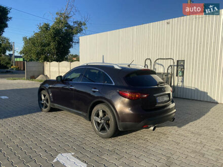 Інфініті ФХ 50 2010 у Дніпро (Дніпропетровську) на Automoto.ua Коричневий Інфініті ФХ 50, об'ємом двигуна 5 л та пробігом 145 тис. км за 14100 $, фото 1 на Automoto.ua