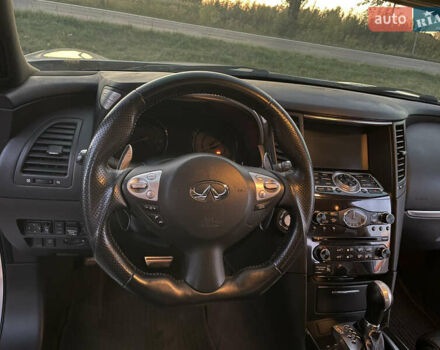 Сірий Інфініті ФХ 50, об'ємом двигуна 5.03 л та пробігом 196 тис. км за 14900 $, фото 11 на Automoto.ua