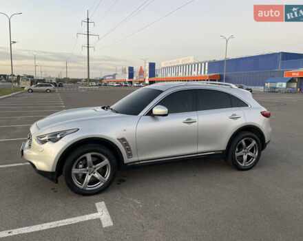 Сірий Інфініті ФХ 50, об'ємом двигуна 5.03 л та пробігом 196 тис. км за 14900 $, фото 6 на Automoto.ua