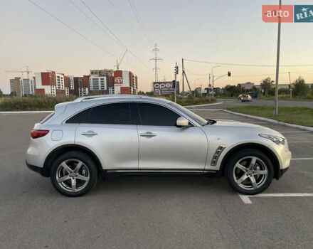 Сірий Інфініті ФХ 50, об'ємом двигуна 5.03 л та пробігом 196 тис. км за 14900 $, фото 2 на Automoto.ua