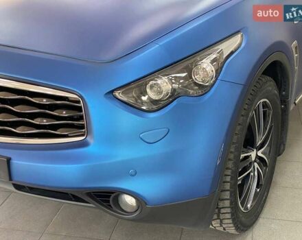 Синий Инфинити ФХ 50, объемом двигателя 5.03 л и пробегом 134 тыс. км за 10990 $, фото 4 на Automoto.ua