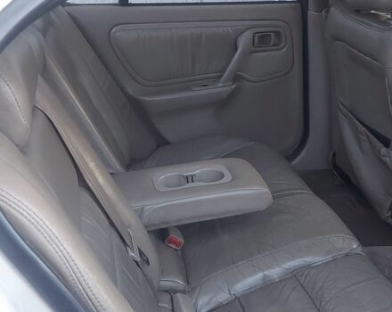 Белый Инфинити G25, объемом двигателя 2 л и пробегом 200 тыс. км за 1189 $, фото 1 на Automoto.ua