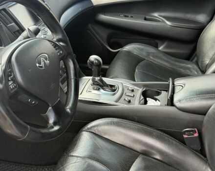 Инфинити G25 2010 в Киеве на Automoto.ua Белый Инфинити G25, объемом двигателя 2.5 л и пробегом 229 тыс. км за 9700 $, фото 12 на Automoto.ua