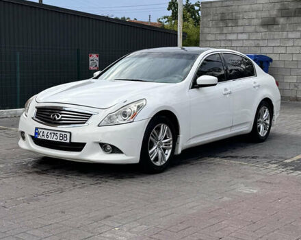 Белый Инфинити G25, объемом двигателя 2.5 л и пробегом 167 тыс. км за 9000 $, фото 1 на Automoto.ua
