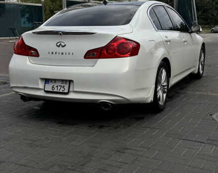 Белый Инфинити G25, объемом двигателя 2.5 л и пробегом 167 тыс. км за 9000 $, фото 7 на Automoto.ua