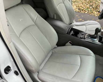 Белый Инфинити G25, объемом двигателя 2.5 л и пробегом 160 тыс. км за 11500 $, фото 13 на Automoto.ua