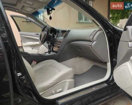 Черный Инфинити G25, объемом двигателя 2.5 л и пробегом 217 тыс. км за 7800 $, фото 10 на Automoto.ua