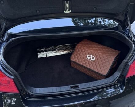 Черный Инфинити G25, объемом двигателя 2.5 л и пробегом 205 тыс. км за 9000 $, фото 5 на Automoto.ua