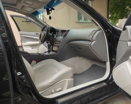 Черный Инфинити G25, объемом двигателя 2.5 л и пробегом 217 тыс. км за 7800 $, фото 6 на Automoto.ua