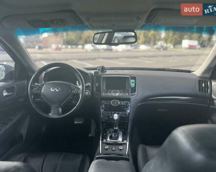 Черный Инфинити G25, объемом двигателя 2.5 л и пробегом 202 тыс. км за 9000 $, фото 6 на Automoto.ua