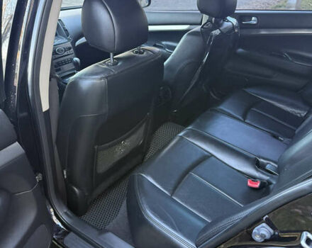 Чорний Інфініті G25, об'ємом двигуна 2.5 л та пробігом 173 тис. км за 10300 $, фото 10 на Automoto.ua