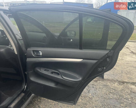 Чорний Інфініті G25, об'ємом двигуна 2.5 л та пробігом 182 тис. км за 7200 $, фото 13 на Automoto.ua
