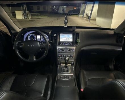 Чорний Інфініті G25, об'ємом двигуна 2.5 л та пробігом 185 тис. км за 9289 $, фото 6 на Automoto.ua