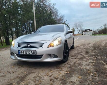 Серый Инфинити G25, объемом двигателя 2.5 л и пробегом 204 тыс. км за 7850 $, фото 1 на Automoto.ua