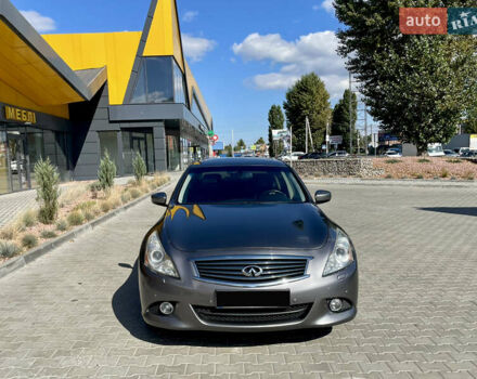 Серый Инфинити G25, объемом двигателя 2.5 л и пробегом 200 тыс. км за 10900 $, фото 4 на Automoto.ua